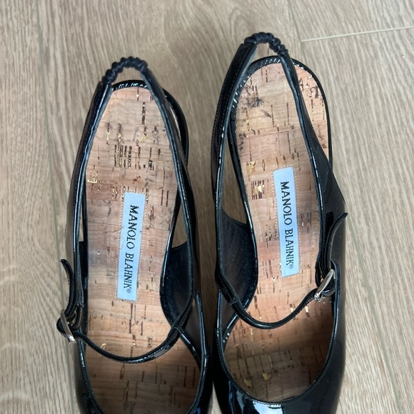 Manolo Blahnik - Mary Jane peep-toe Stilettos, black patent leather - Picture 5 of 9